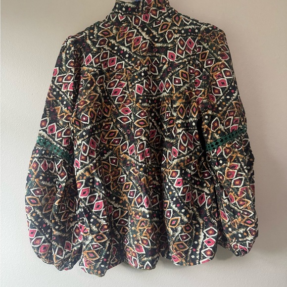Jade Multicolor Geometric Blouse size small - Picture 7 of 7